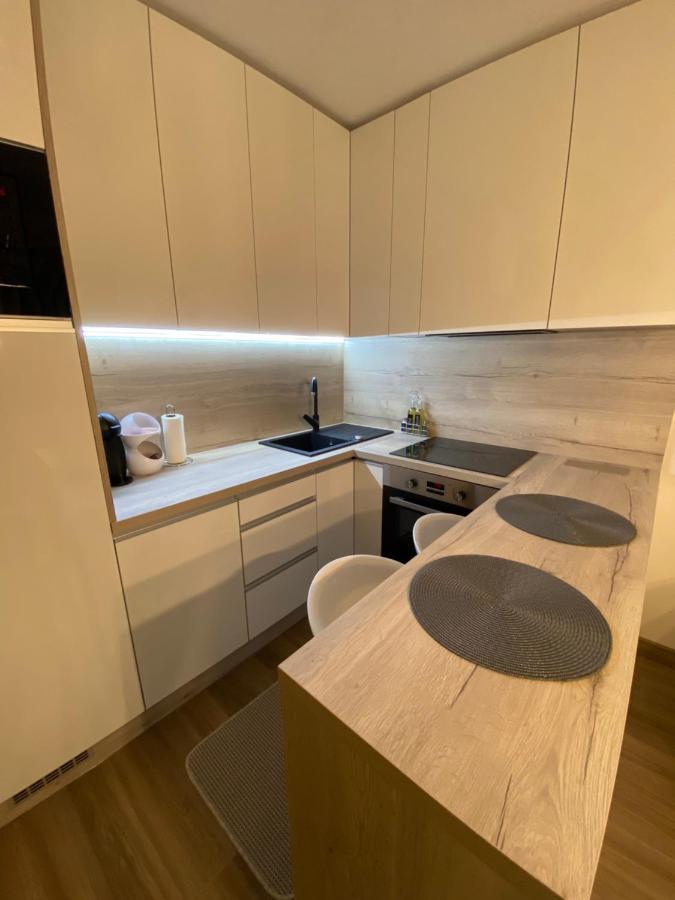 Moderny Apartman S Vyhladom Na Vysoke Tatry Poprad Exterior foto