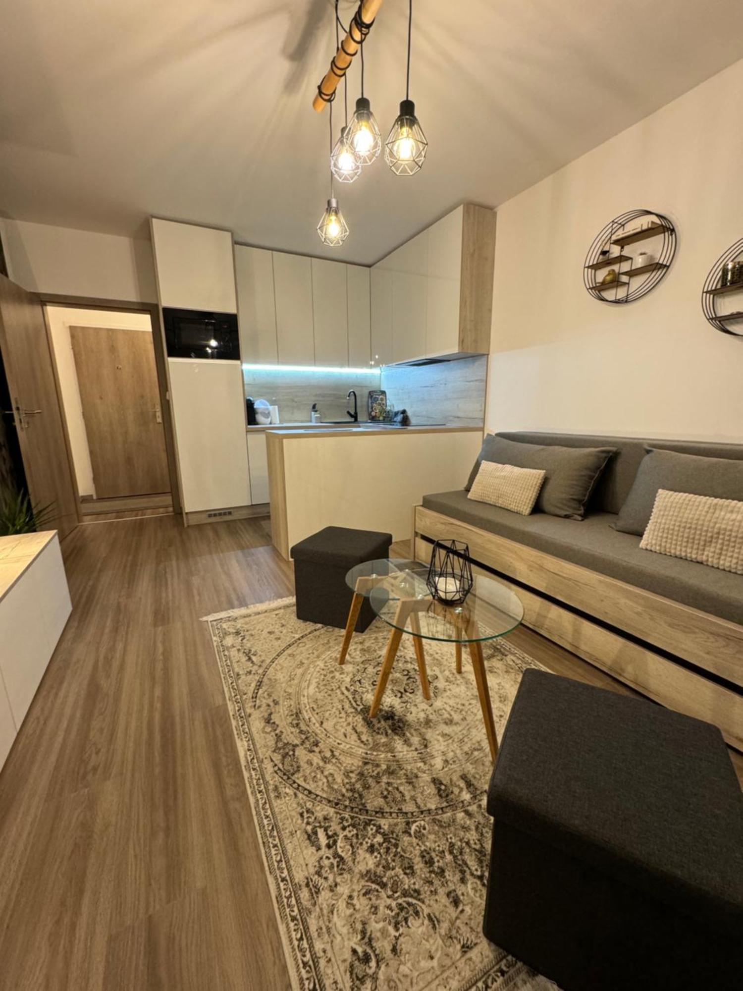Moderny Apartman S Vyhladom Na Vysoke Tatry Poprad Exterior foto
